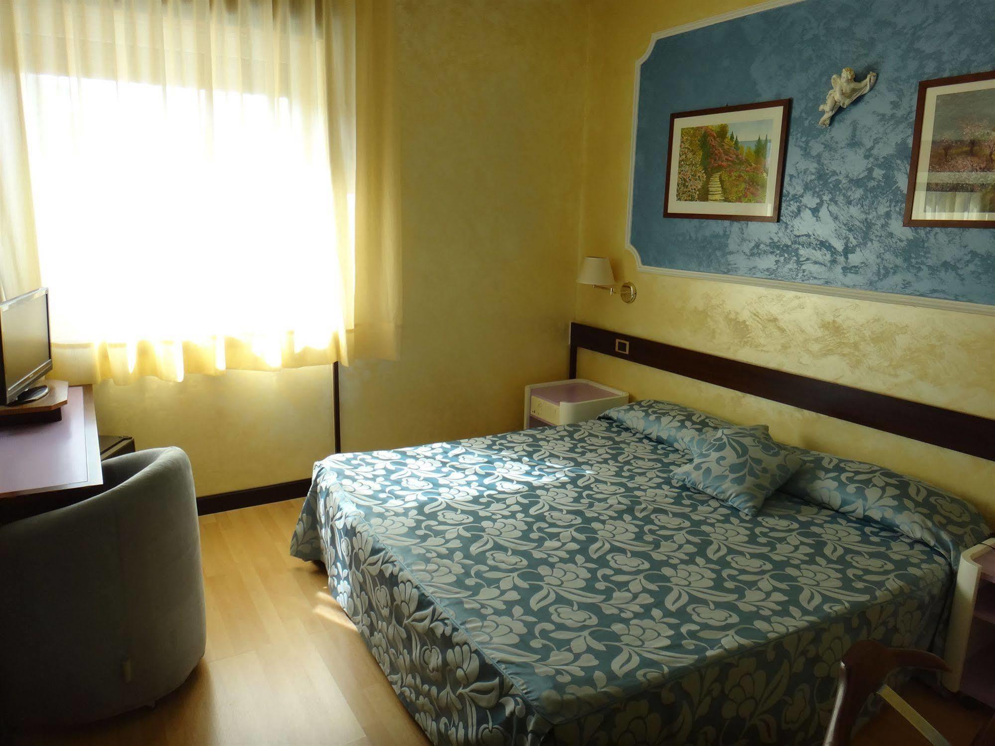 Benny Hotel Catanzaro Kültér fotó